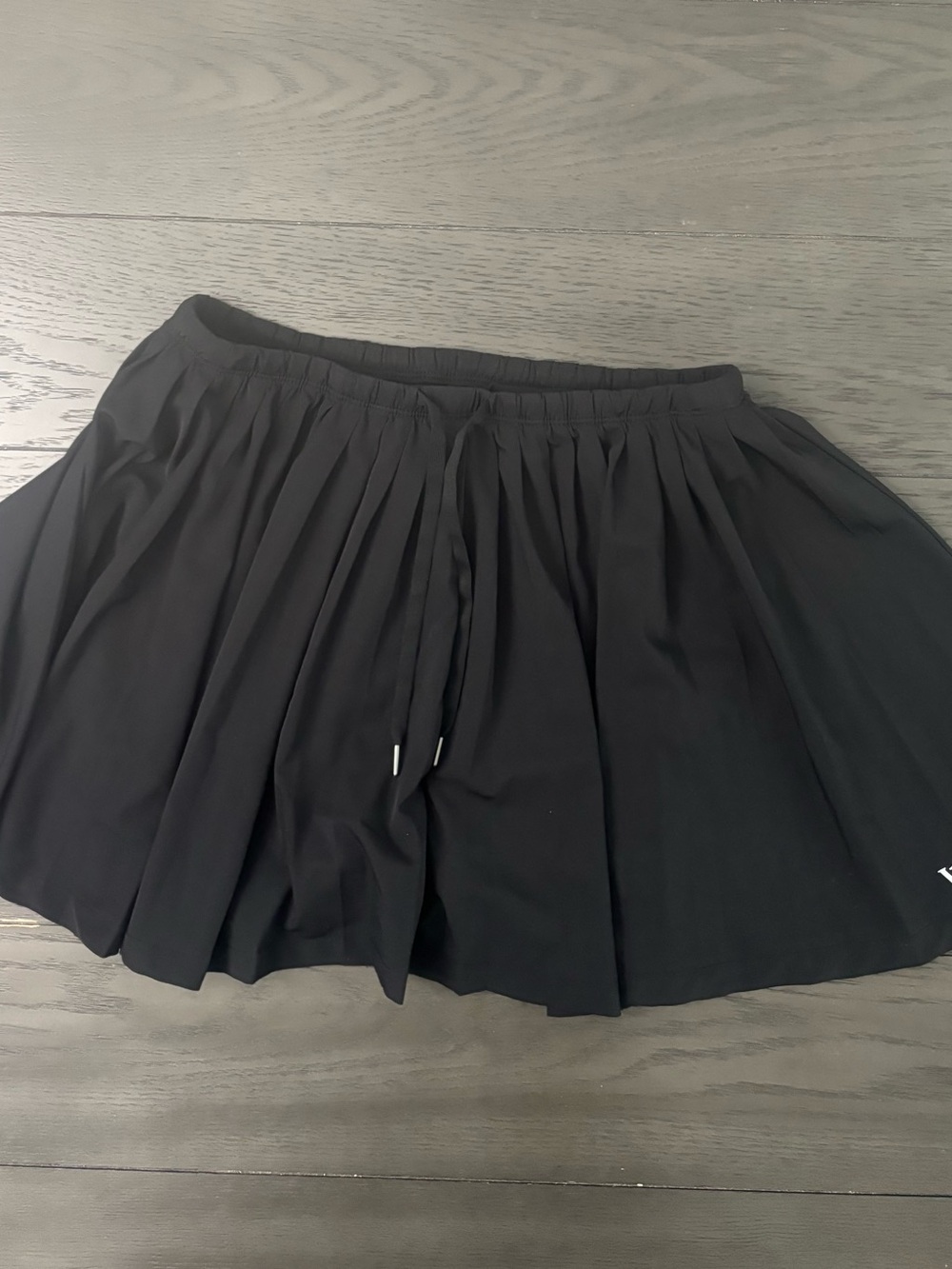 Vuori Women’s Clementine Pleated 15” Skort Size Medium